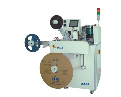 振動(dòng)盤(pán)上料編帶機(jī)圖片 振動(dòng)盤(pán)上料編帶機(jī)圖片